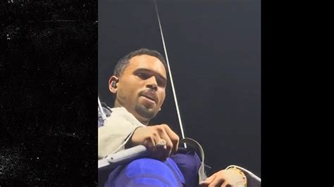 chris brown dick pics|Chris Browns Bulge Goes Viral After Fans Spot Huge Imprint at。